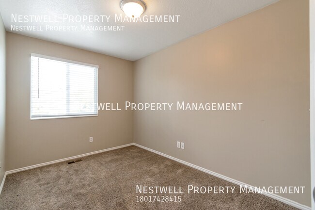 Building Photo - Beautiful Main Level 4-bed Home in Kearns