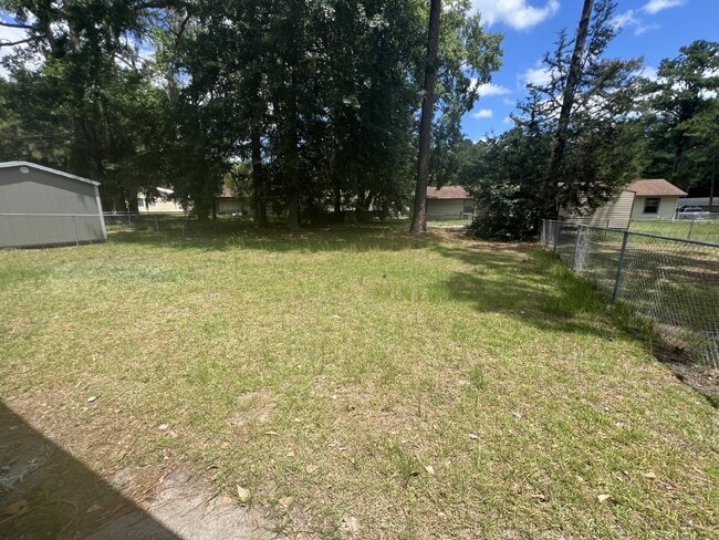 Building Photo - Duplex for Rent