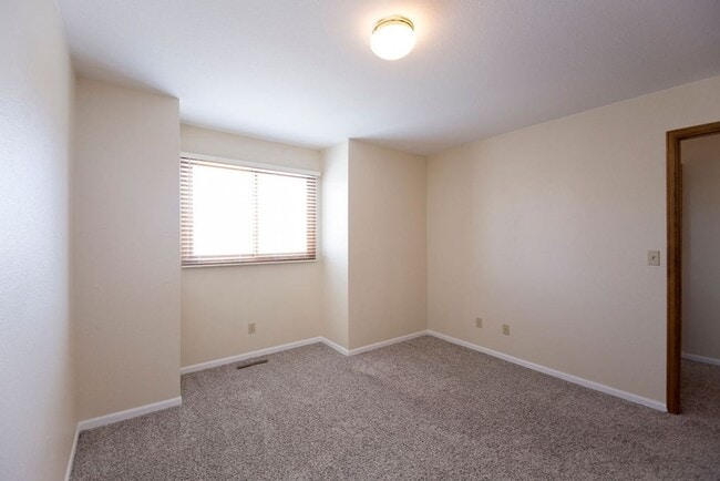 Building Photo - Home backing to foothills