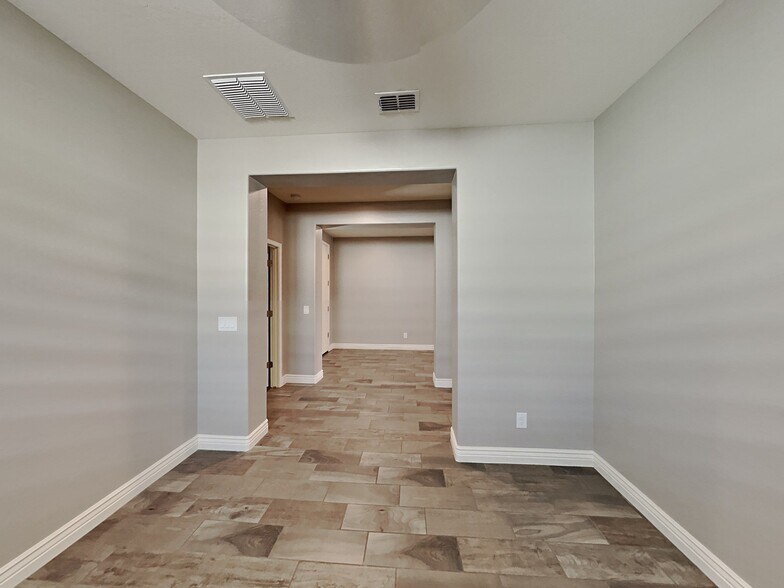 Building Photo - 22530 E Tierra Grande