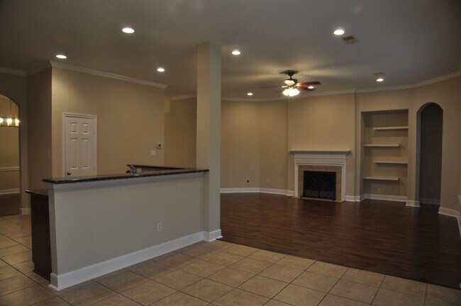 Building Photo - 26639 Summerbend Hollow Ln