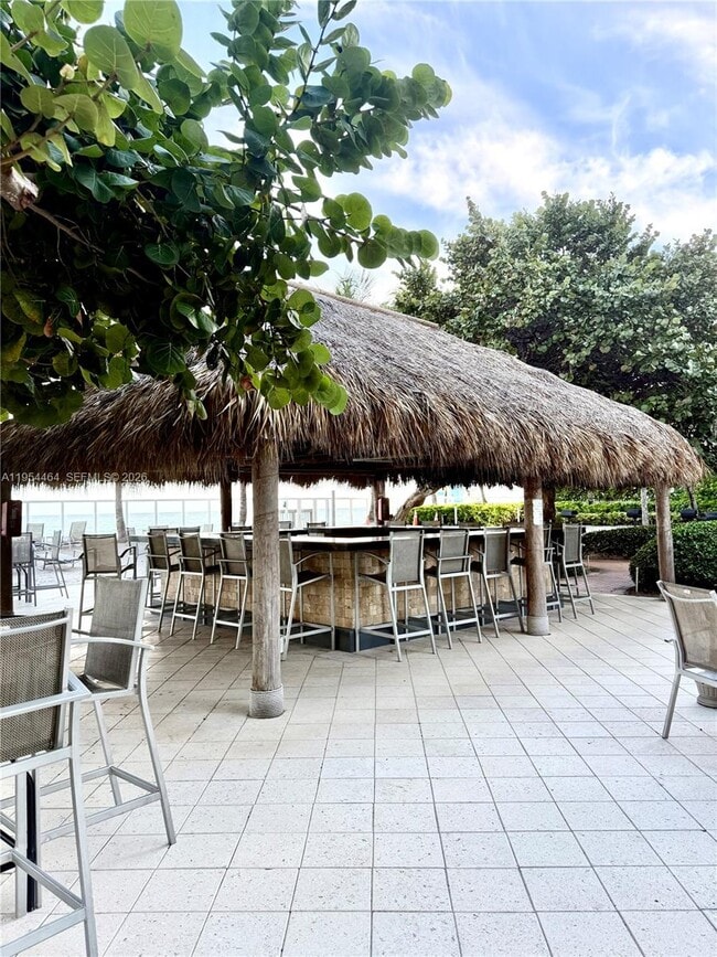 Building Photo - 3000 S Ocean Dr