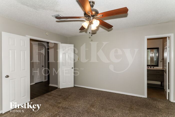Building Photo - 515 Land Grant Dr