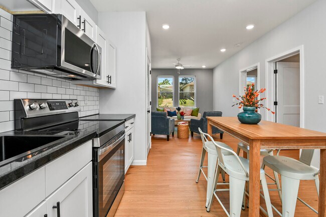 Building Photo - 505 W Grand St