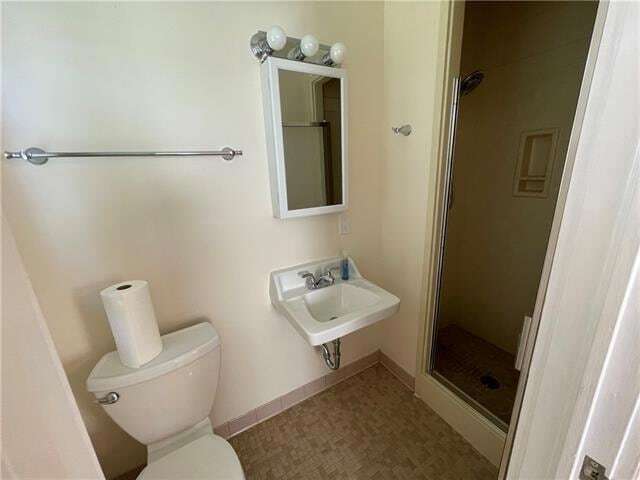 Building Photo - 750 Canton St