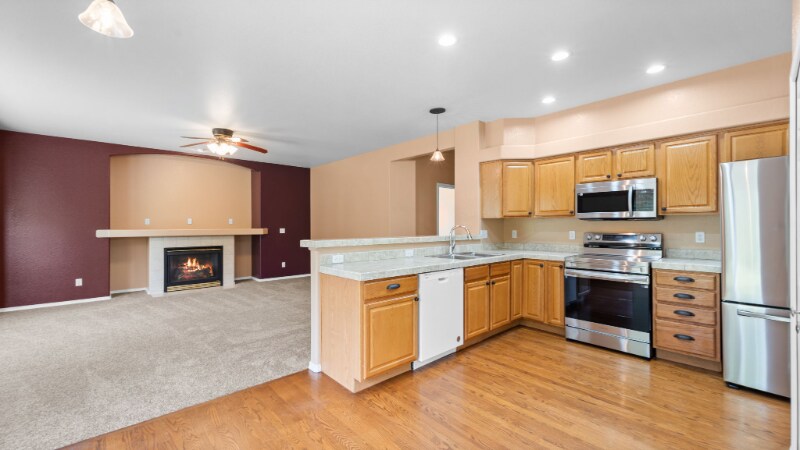 Building Photo - 1628 Lily Lake Dr