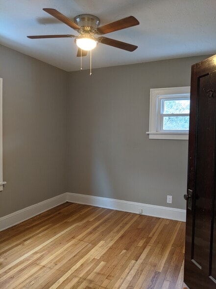 Bed room 2 - 2127 Bunts Rd
