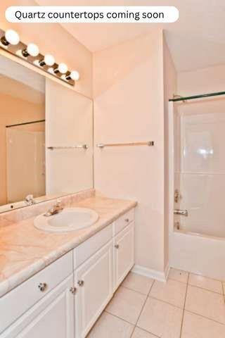 Building Photo - 221 Cottonwood Ln