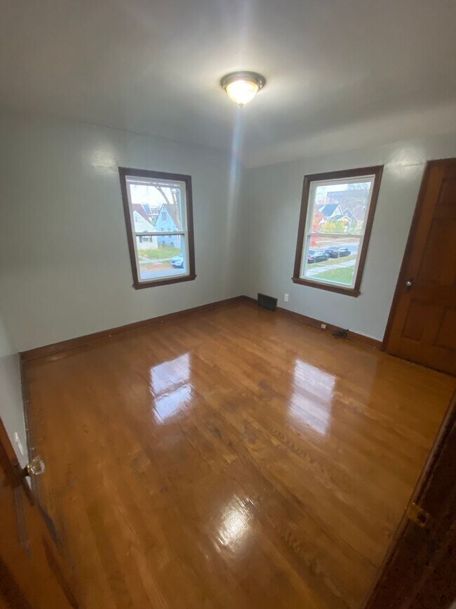 Building Photo - 3871-3873 N 36th St