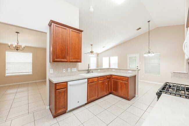 Building Photo - 25219 Spring Iris Ln