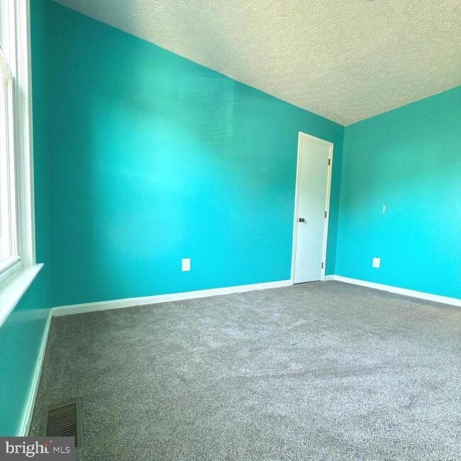 Building Photo - 10954 Blake Ln
