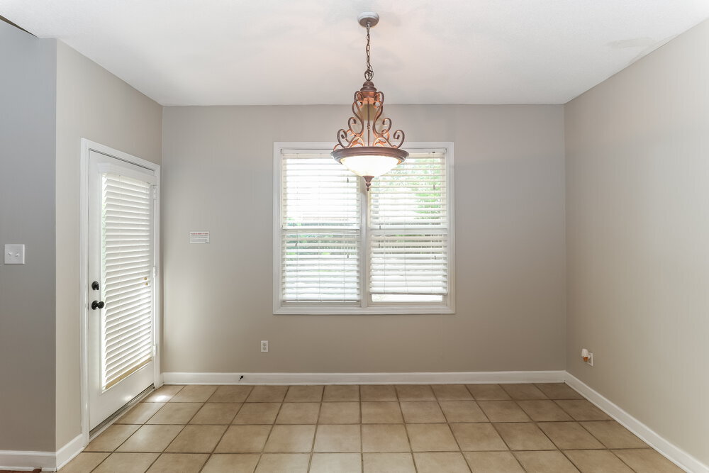 Building Photo - 8895 Linell Cove