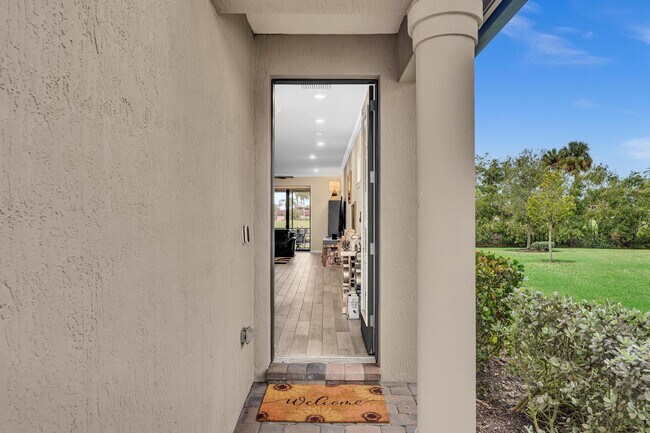 Building Photo - 7921 NW 82nd Ct