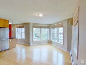Building Photo - Recently Renovated Studio Right on Park Dr...