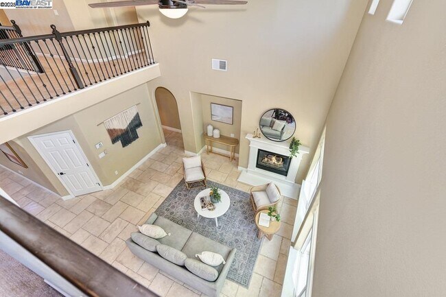 Building Photo - 1207 Villagio Dr