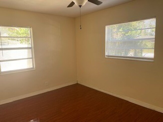 Building Photo - Charming South Tampa Home!