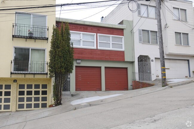 Building Photo - 1728 Funston Ave