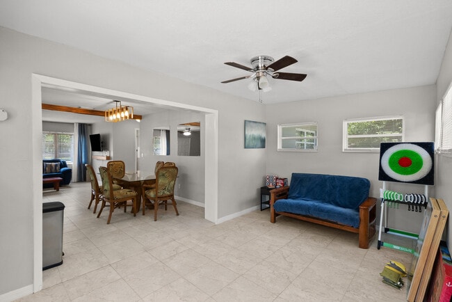 Building Photo - 4220 Sunrise Blvd