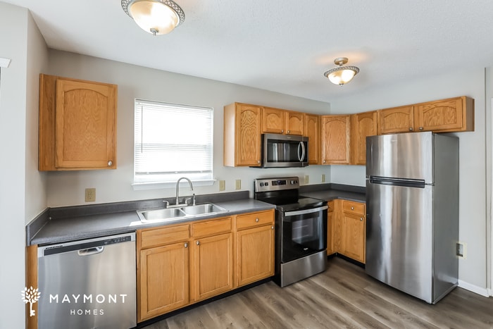 Building Photo - 824 Olmsted Dr