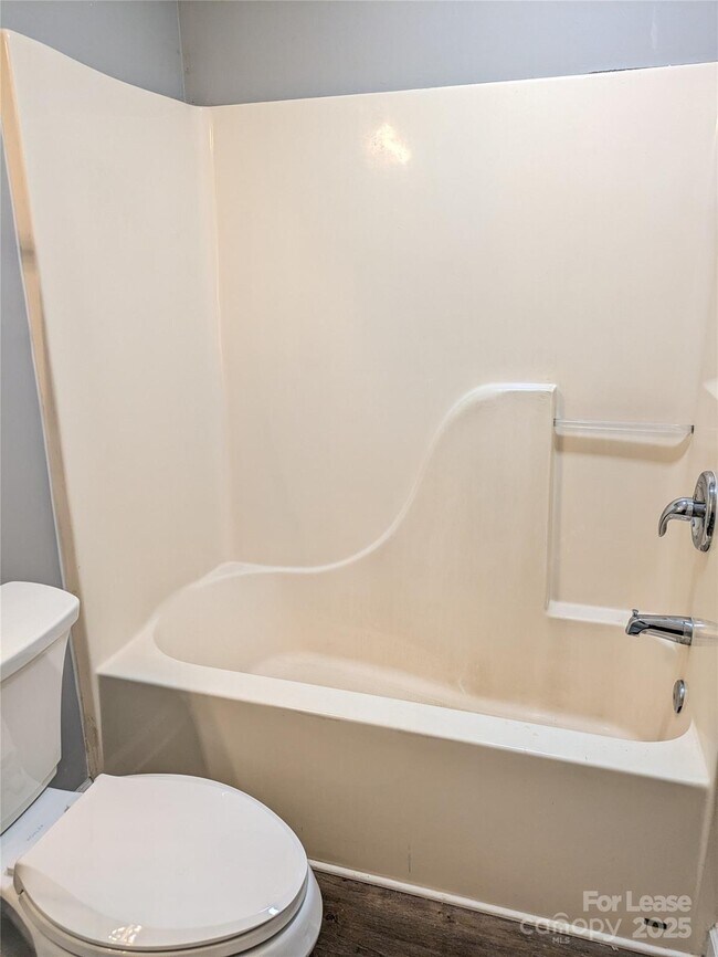 Building Photo - 149 McKendree Rd