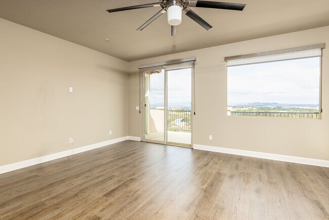 Building Photo - 5bd/3ba, 3969 sq ft Home in Gated Community in Vista!