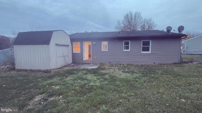 Building Photo - 3748 Tudor Dr