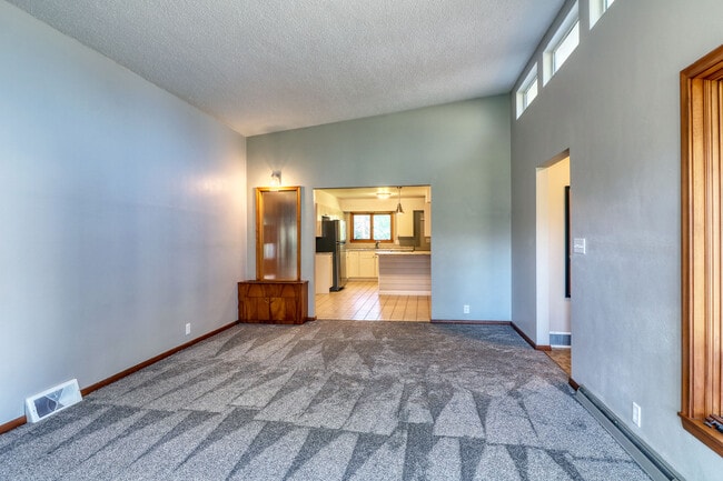 Building Photo - 1817 14th St S