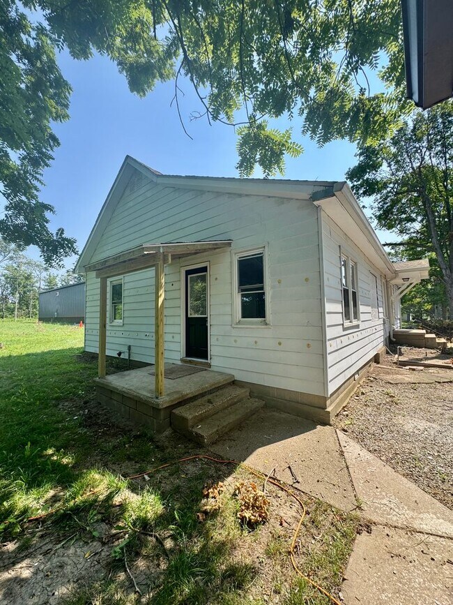 Building Photo - 9219 N 100 W