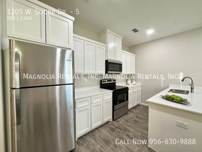 Building Photo - 1205 W Sucre Dr