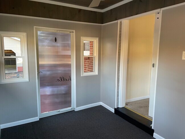 Side porch off living room (can be an office) - 48 Hope Rd