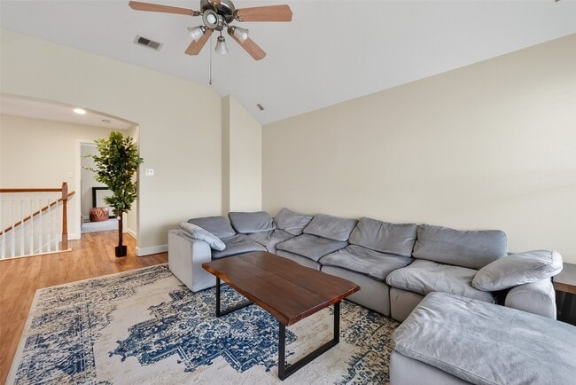 Building Photo - 14419 Manorbier Ln