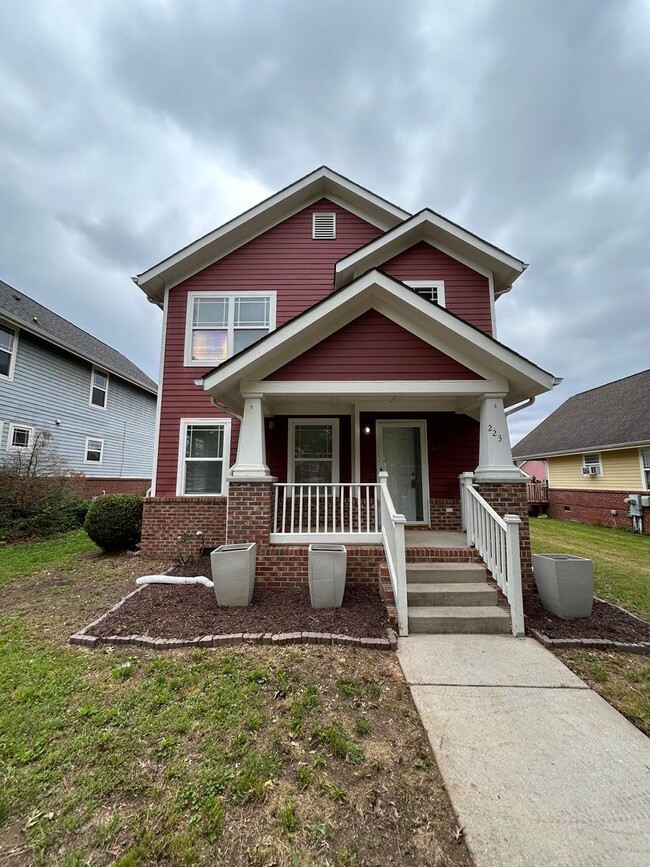 Primary Photo - 3 Bed | Bonus Room | 2.5 Bath | Detached C...