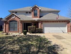 Building Photo - 104 N Bluebonnet Cir