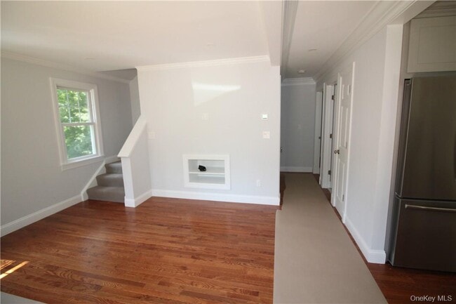 Building Photo - 691 Long Pond Rd