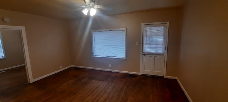 Building Photo - 1614 Elizabeth Rd