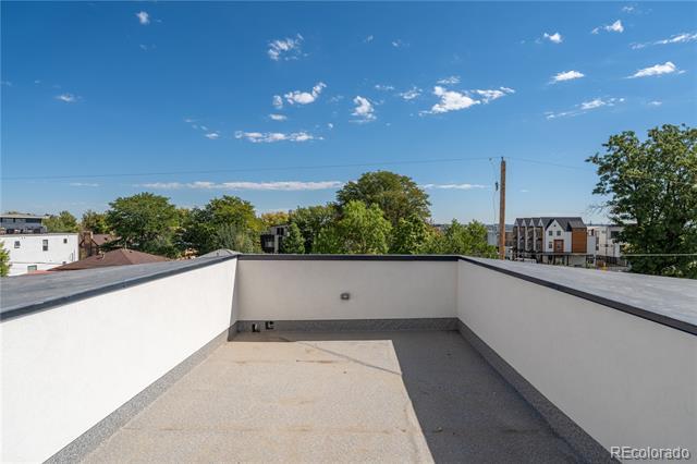 Building Photo - 1308 Stuart St
