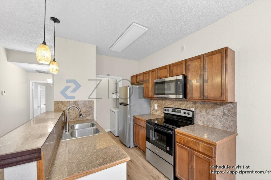 Building Photo - 4101 Esters Rd