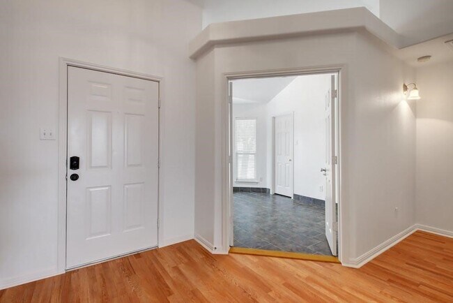 Building Photo - 11717 Dunfries Ln