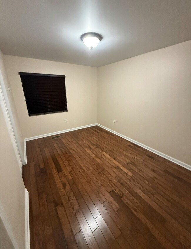 Building Photo - 4560 W 89th St