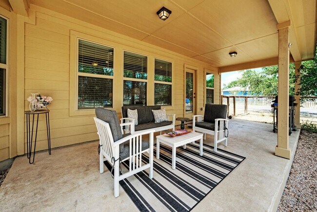 Building Photo - 21707 Crystal Way