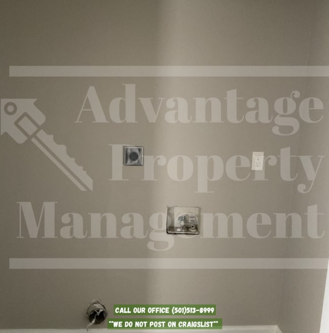 Building Photo - 1955 Keathley Dr