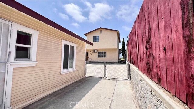 Building Photo - 651 Maltman Ave