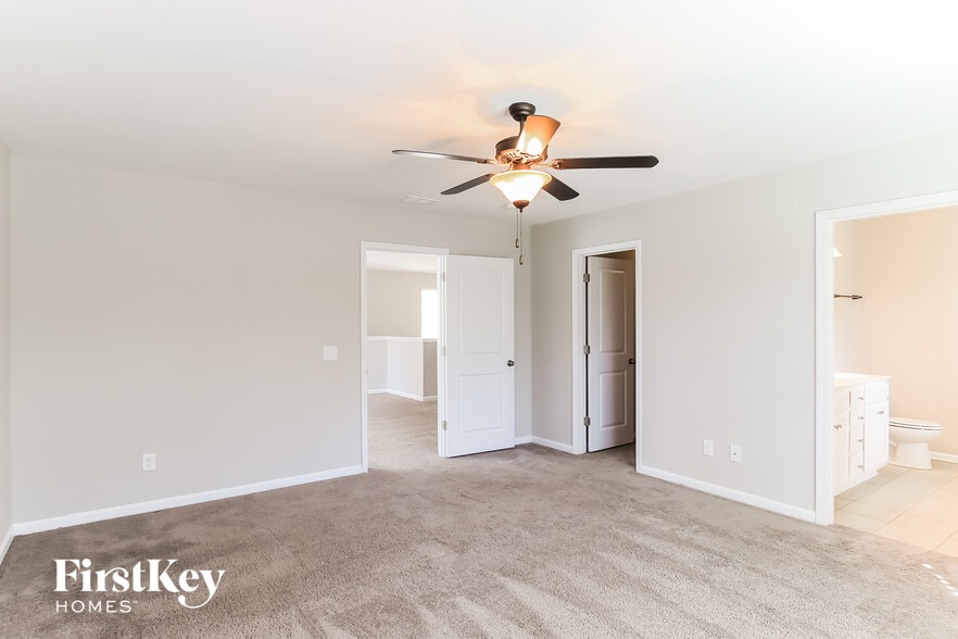 Building Photo - 9006 Cat Tail Pond Rd