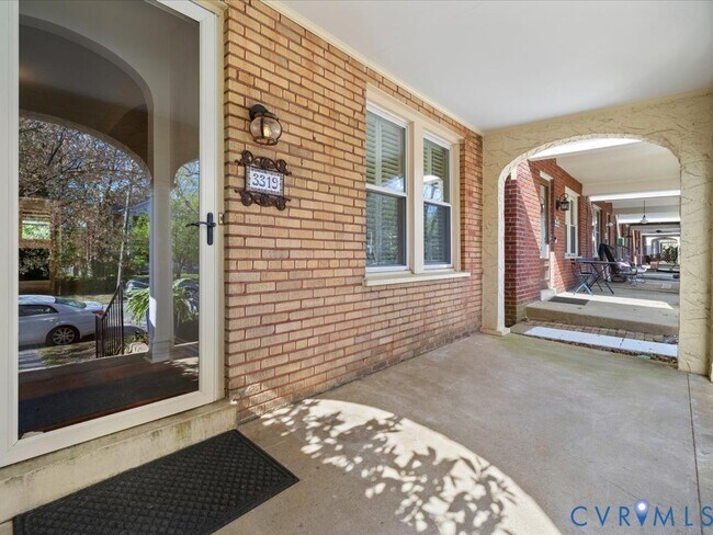 Building Photo - 3319 W Grace St