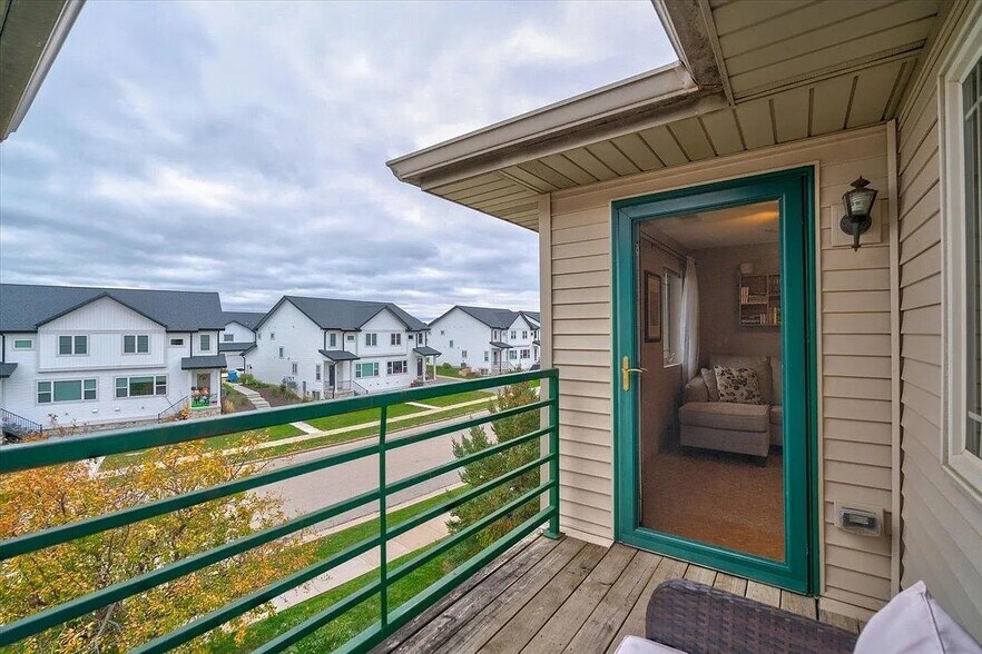 Building Photo - 102 Prairie Heights Dr