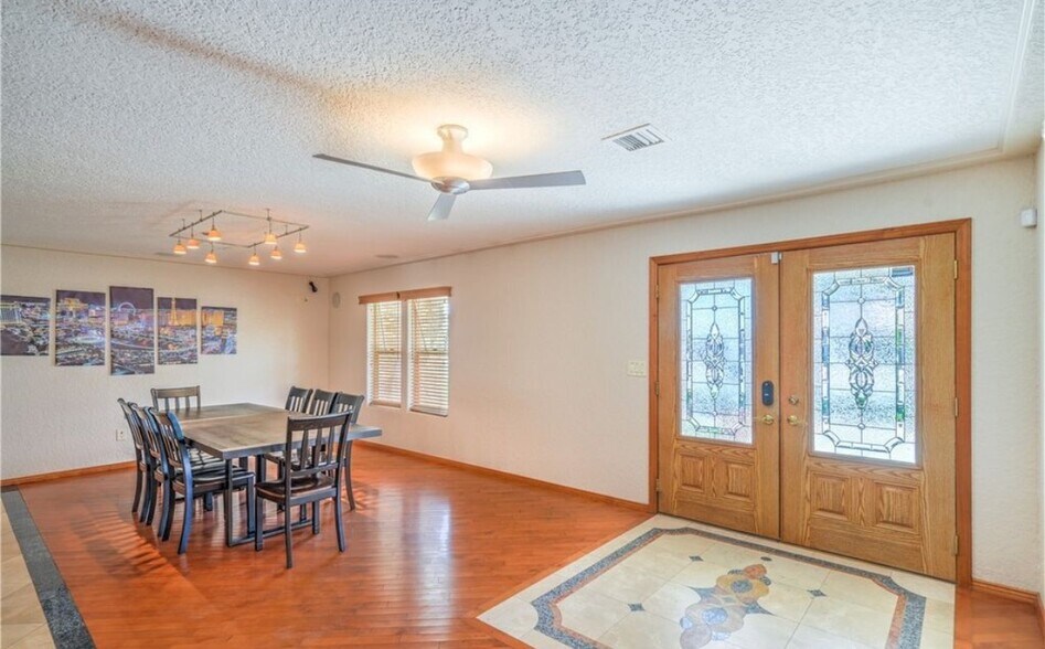 Building Photo - 3480 W Mesa Verde Ln