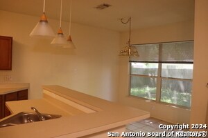Building Photo - 210 Tapwood Ln