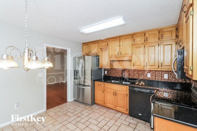 Building Photo - 4814 Westbourne Dr