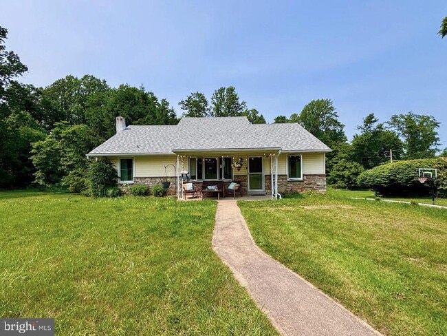 Primary Photo - 847 Highspire Rd