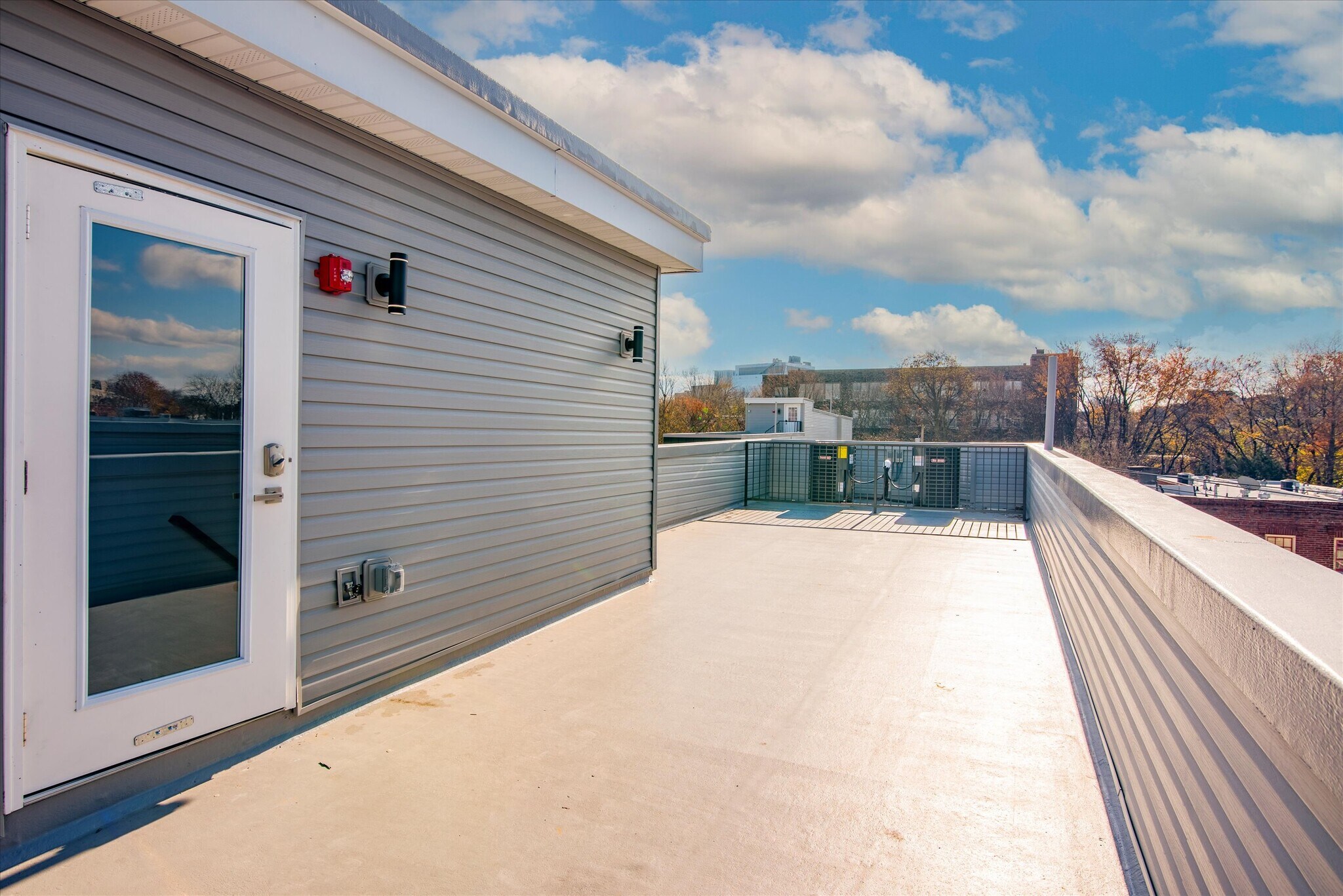 Building Photo - 3843 Haverford Ave